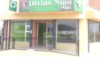 Farmacia Divino Niño Plaza - Mzna.47-Casa 11