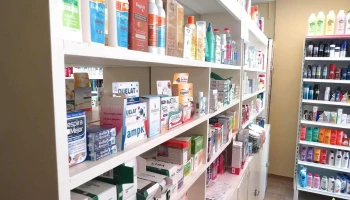 Farmacia Simoncini - Av. Aristóbulo Del Valle 132