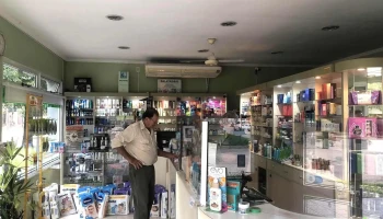Farmacia Travesani - Calchaquí
