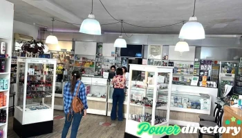 Farmacia Zona Vital - Francisco Pascasio Moreno 246