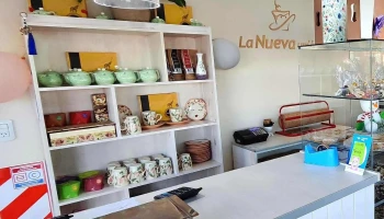 La Nueva Unión Pasteleria Artesanal - La Punta