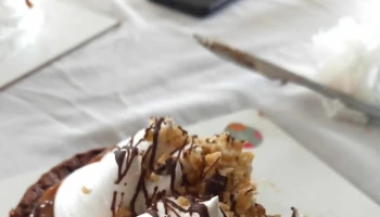 Popa Cakes - Yerba Buena