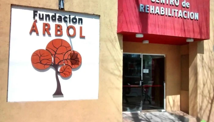 Árbol Centro de Rehabilitacion e Integracion Escolar - Alta Gracia