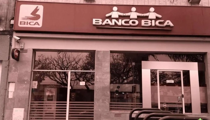 Banco Bica -  Exterior - Santa Fe de la Vera Cruz