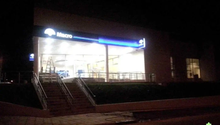 Banco Macro Sucursal 5 A Del Valle Exterior - Aristóbulo del Valle