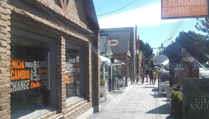 Cambios Del Sur -    Currency Exchange Promocion - El Calafate