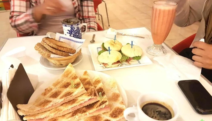 Chuao Heladeria Cafeteria -  Cafe - Villa Mercedes