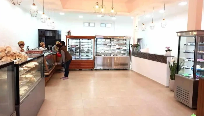 Clara Carpio -    Reposteria Y Heladeria Ambiente - Goya