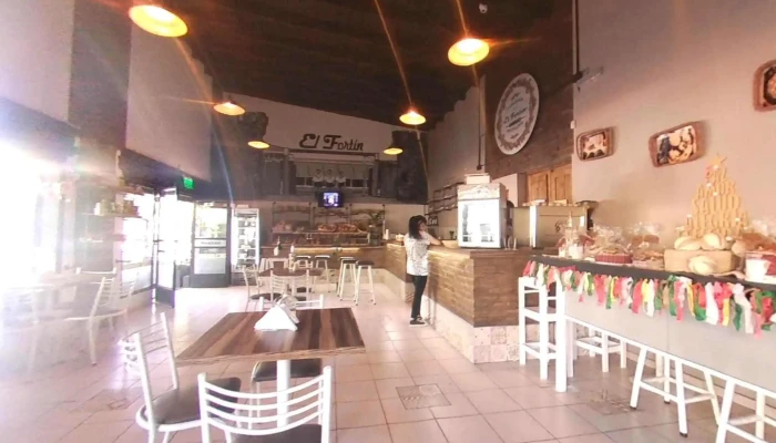 El Fortin Panaderia Y Cafe Ambiente - San Rafael