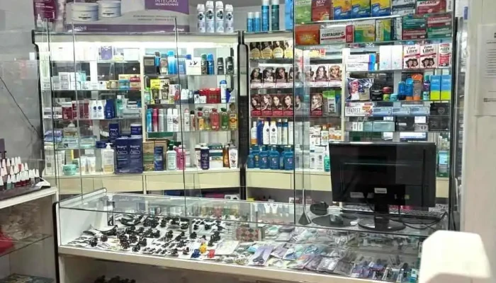 Farmacia de la Cruz - San Carlos De Bariloche