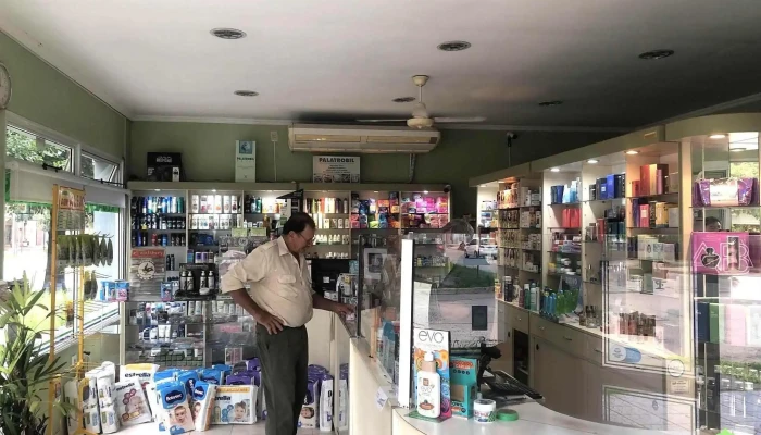 Farmacia Travesani - Calchaquí