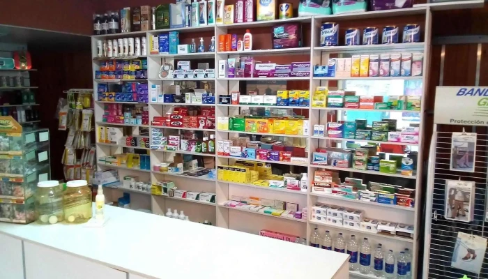 Farmacia Yrigoyen - San Martín X5280Hkb