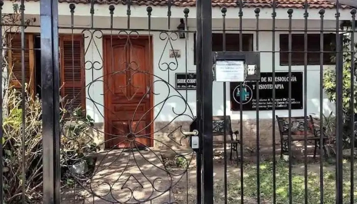 Gabinete de Kinesiología, Fisioterapia, Biodescodificacion y Gym - X5001Ijx