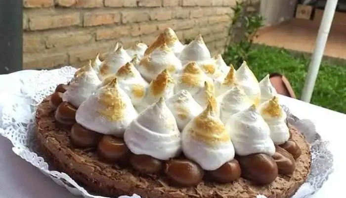 Giuli Pasteleria Comida Y Bebida - Yerba Buena