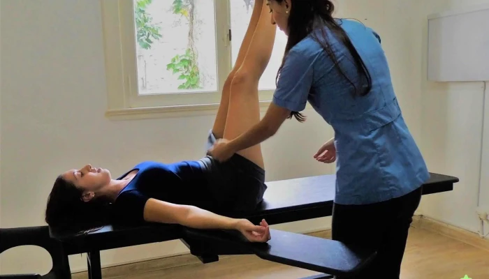 Kinesian: Kinesiología - Rpg Reeducación postural global - Mep - Osteopatía - Acupuntura - Sesiones Online - Clases Grupales - Byb