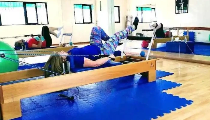 Manuel Velardez Salud y Movimiento - Yerba Buena