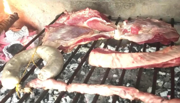 Mercado Pirucho Lavadero Panaderiacarniceria Rotiseria Limieza Fotos - Termas de Río Hondo