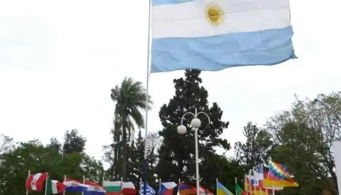 Municipalidad De Tres Isletas -  Bandera - Tres Isletas