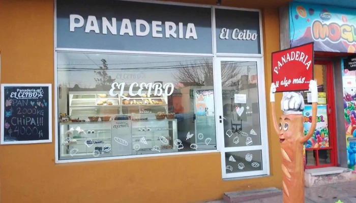 Panaderia El Ceibo Vitrina - San Luis