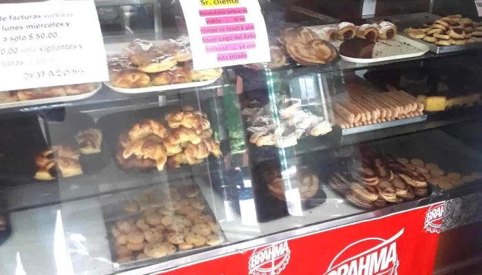 Panaderia Los Tres Chiflados Ambiente - Juana Koslay