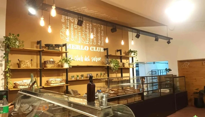 Panaderia Merlo Club Vitrina - Merlo