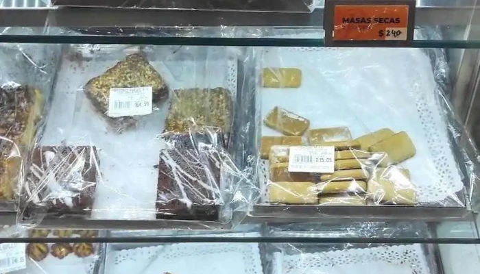 Panaderia Pastas Y Cafe Bossio Ambiente - San Luis