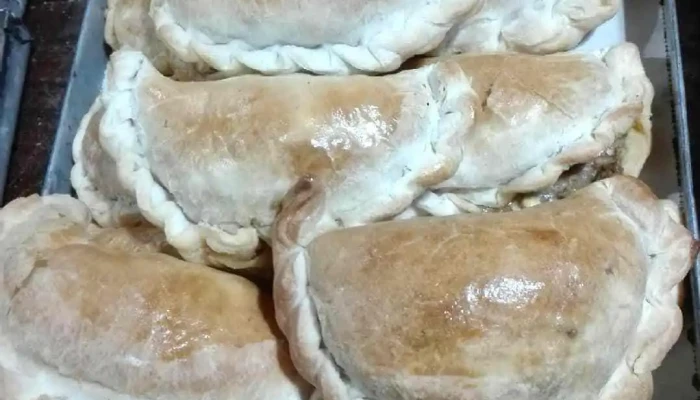 Panaderia Reina De La Paz Comida Y Bebida - La Punta