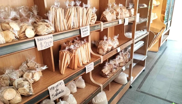 Panaderia Y Confiteria El Rey Ambiente - Villa Mercedes
