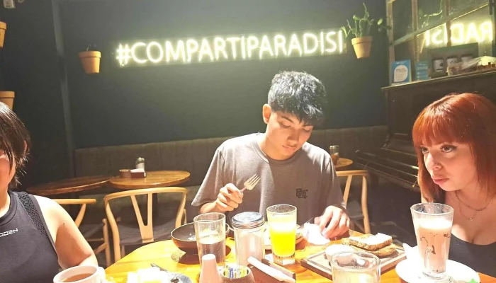 Paradisi Cafe Cafe - Yerba Buena