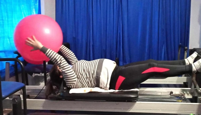 Pilates Reformer Terapeutico Postural Gimnasio - Córdoba