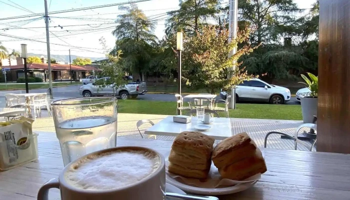 Polo Norte -  Comida Y Bebida - Yerba Buena