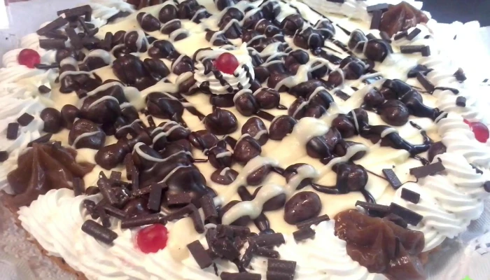 Reposteria Plaza Tortas Tartas Y Masas Finas Pastel - San Miguel de Tucumán