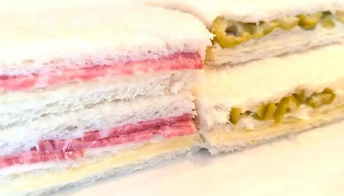 Sandwicheria Fusion Sandwiches De Miga Chipa -  Carta - Merlo